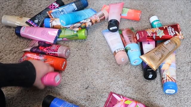 DECLUTTERING MY MASSIVE BATH & BODY WORKS COLLECTION! смотреть онлайн