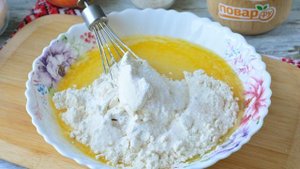 Йогуртовый пирог с персиками
