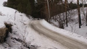 Парень разбился при дрифте на санках