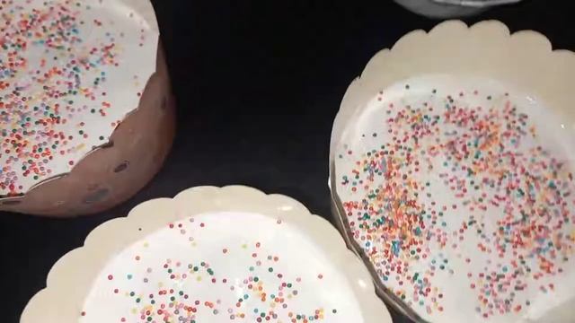 ВЛОГ: Отмечаем ПАСХУ!? Печём КУЛИЧИ ? Красим яйца! Идём в КИНО! ? смотреть онлайн