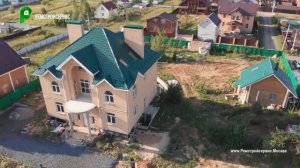 Компактный двухэтажный дом с мансардой