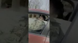 Баба за рулем, без номеров но с золотом в крови...