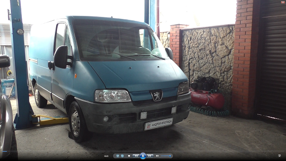 Замена передней левой шаровой опоры на Peugeot Boxer 2 2,2 дизель Пежо Боксер 2 2002 года