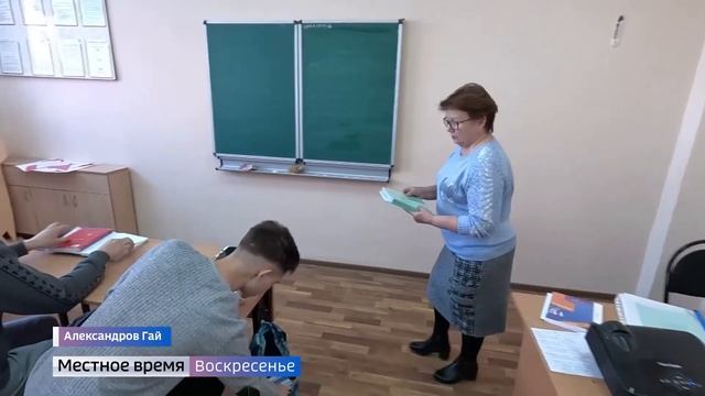 В Саратовской области расследуют случаи неисполнения целевиками-студентами своих обязательств смотреть онлайн