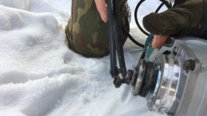 Как открутить гайку на болгарке | Болгарка ЗАЖАЛА диск