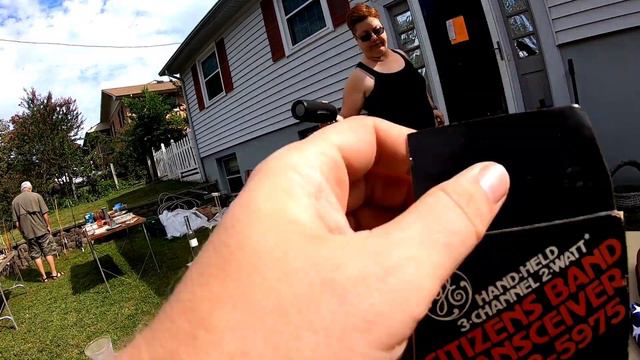 This Yard Sale had great stuff so we had to pay up! смотреть онлайн