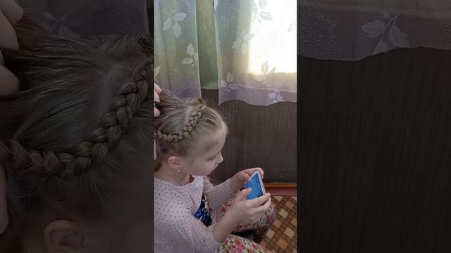 ~Заплетаем косу змейкой~#прическинадлинныеволосы#красивыепричёски?