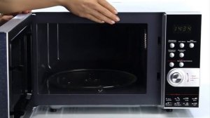 Видеообзор микроволновой печи Vitek VT 1698 Silver black