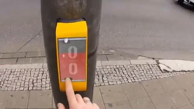 Удивительный светофор в Германии смотреть онлайн