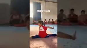 Маленькая китайская девочка