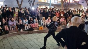 [STREET ARTIST] ANTARES. HILARIOUS INTERACTIVE HONGDAE BUSKING. 230309.