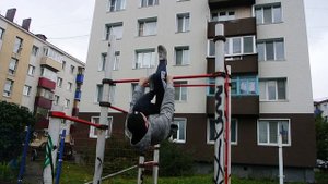 Как сделать краб на турнике обучалка