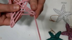 Игрушки для ёлки из газетных трубочек