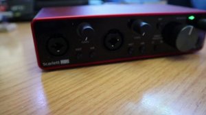 Focusrite Scarlett 2i2 (3rd Gen) Review (en Español)