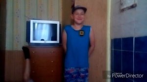 Сунул мальчик пальчик в разетку
