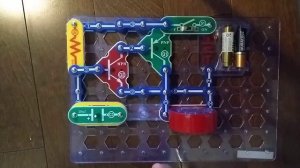 Snap Circuits Parts: C3 (10uf Capacitor)