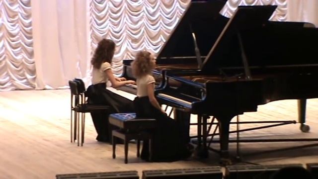 Зацепин-Назаров Белое безмолвие Эмилия и Полина.mpg смотреть онлайн