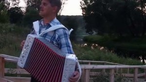 Маленький мальчик. Рок-н-ролл уже мертв, а гармонь ещё нет!!!!