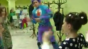 Нолик танцует с детками танец "Помагатор". Креатив-группа аниматоров "Давай играть!"