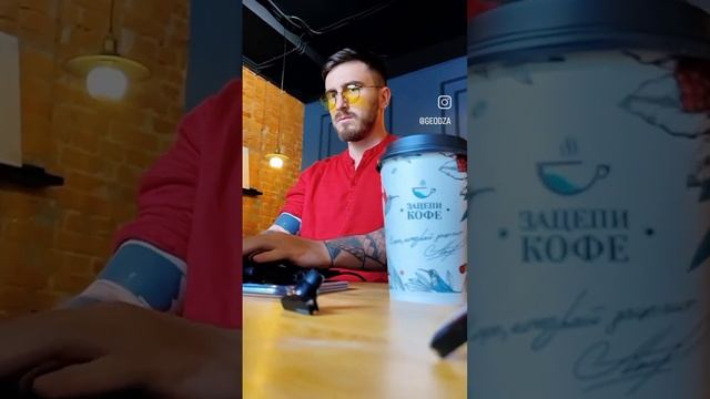 VID_23140514_015526_877.mp4