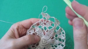 ПРОСТЕЙШАЯ САЛФЕТКА КРЮЧКОМ С ЭФФЕКТНЫМ ЦВЕТОЧНЫМ УЗОРОМ. ЧАСТЬ 1