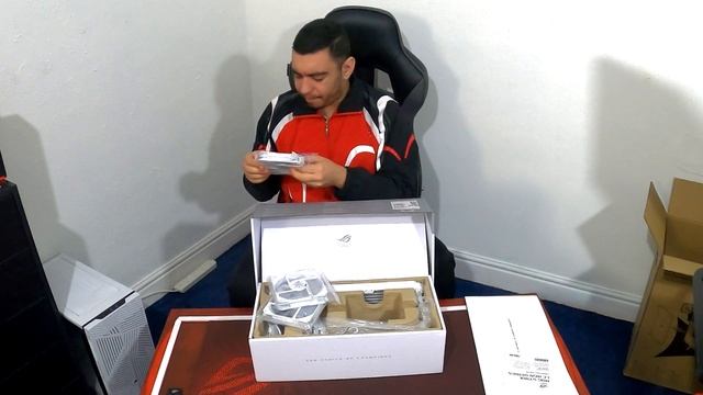 Unboxing - Racirea pe Lichid - Asus Rog Strix LC 360 RGB White Edition...!!! смотреть онлайн