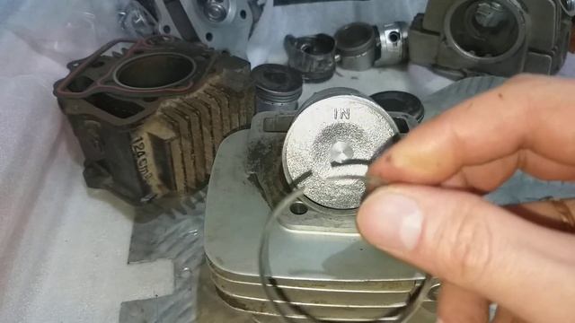 Питбайк, правильная установка поршневых колец! Мопед Альфа Дельта.