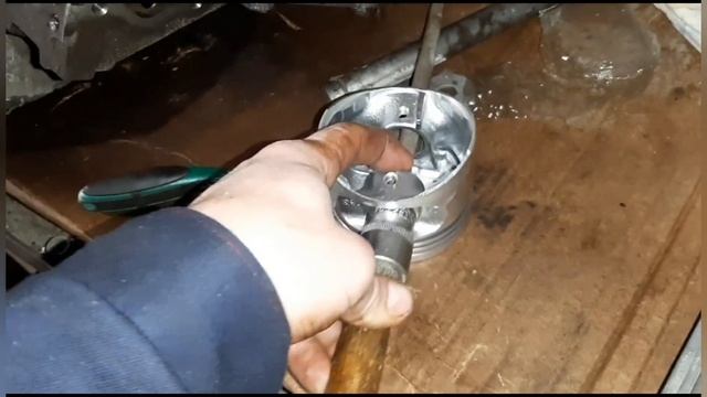 Ремонт! Замена шатуна на поршне ,своими руками на Ваз смотреть онлайн