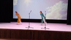 Узбекский танец. Красивое исполнение.