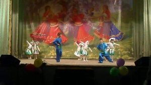 танец на песню "Ромашка" дети 6-8 лет