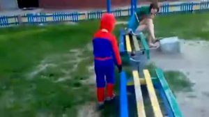СПАЙДЕР МЕН НЕ СПАС ЧЕЛОВЕКА!
