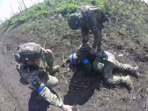 🔴ТрЫста - Евакуація укронациста🔴