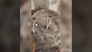 Часы  из эпоксидной смолы.
