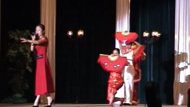 Китаянки на большой сцене смотреть онлайн