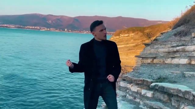 МОГИЛАТОВ - Биография
