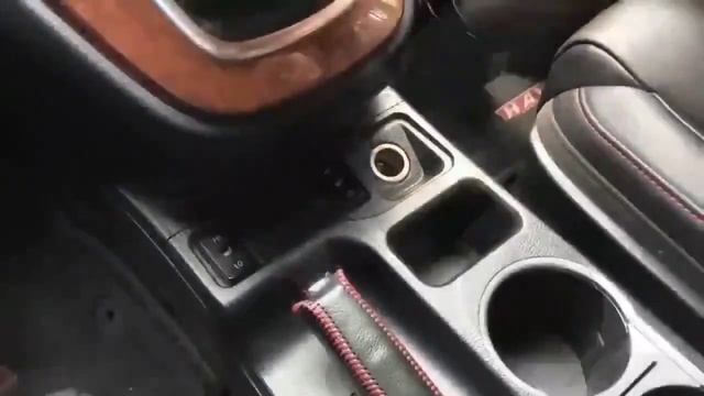 Щетка для чистки автомобиля
