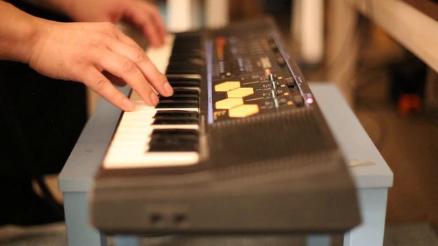 Casio MT500 Does "Space Song" by Beach House смотреть онлайн