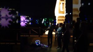 Хуньчунь - китаец поет Подмосковные вечера