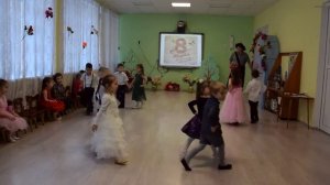 «Наша Бабушка» Парный танец на 8 марта. Средняя группа в детском саду.