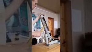 Передняя стойка шасси Вертолёта Ми8; конструкция