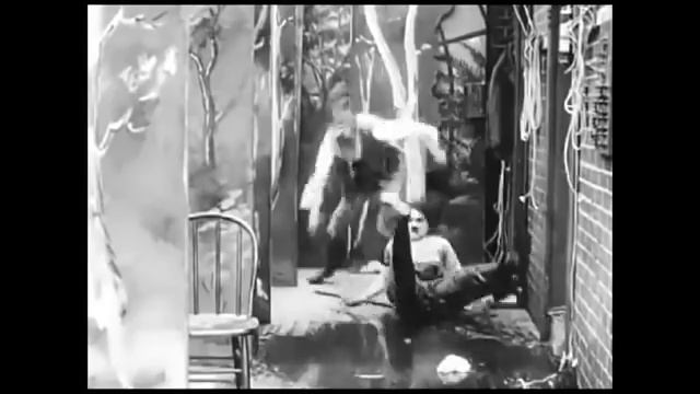 The Property Man 1914 Charlie Chaplin Реквизитор Режиссёр Чарльз Чаплин смотреть онлайн