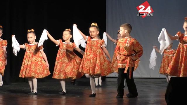 ЮНЫЕ ТАНЦОРЫ СОБРАЛИСЬ НА "ЧЕРЕМШАНСКУЮ ВЕСНУ" смотреть онлайн