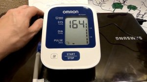 Демонстрация работы тонометра OMRON M2 CLASSIC