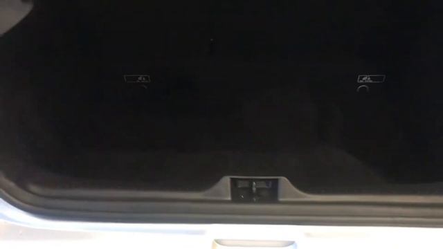 2018 18 Renault Clio 1.5 dCi 90 Signature Nav 5dr for sale at Thame Cars смотреть онлайн