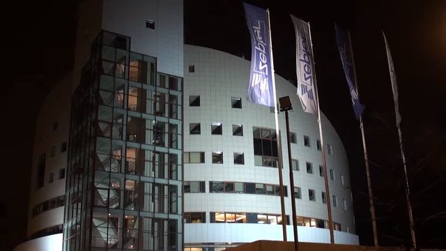 HDR-CX520E handheld twilight test смотреть онлайн