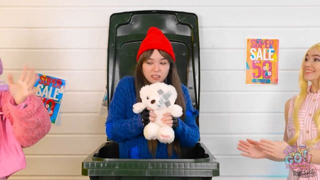 ?БОГАТАЯ VS БЕДНАЯ БАРБИ ? СМЕНА ИНТЕРЬЕРА || Дешевые поделки vs дорогие гаджеты с 123GO! CHALLENGE смотреть онлайн