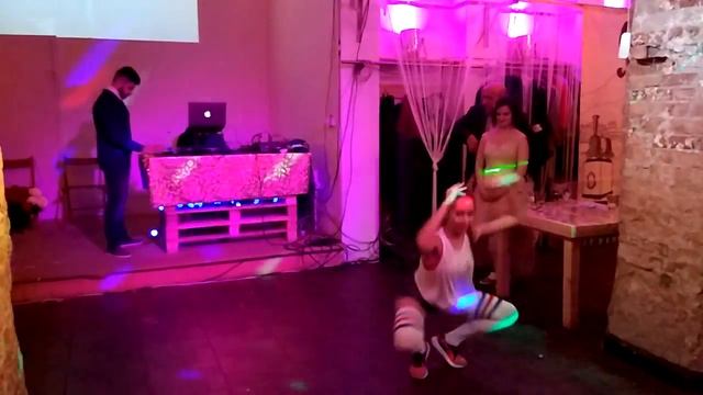 Свадебное поздравление Dancehall Bootydance тверк от Dr. Booty