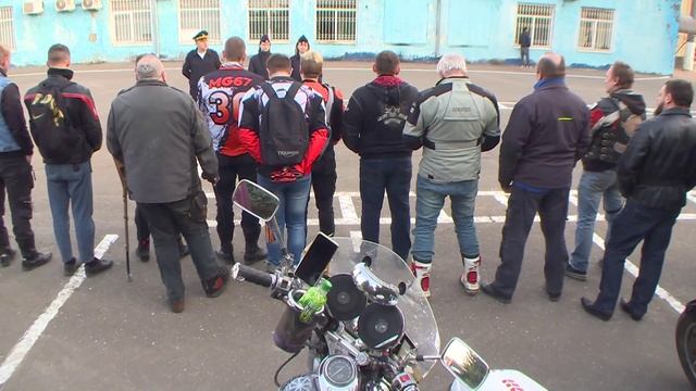 В Смоленске сотрудники Госавтоинспекции встретились с представителями мотосообщества