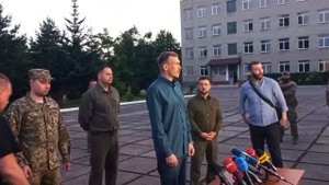 "Для этого мы и вернулись", — командир "Азова" Денис Прокопенко на встрече с Зеленским