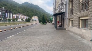 Прогулка по Эстонской улице, Курорт Красная Поляна, г. Сочи, 02.09.2022